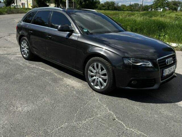 Серый Ауди А4, объемом двигателя 2 л и пробегом 335 тыс. км за 8129 $, фото 1 на Automoto.ua