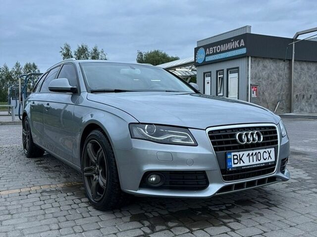 Серый Ауди А4, объемом двигателя 1.8 л и пробегом 218 тыс. км за 6500 $, фото 1 на Automoto.ua