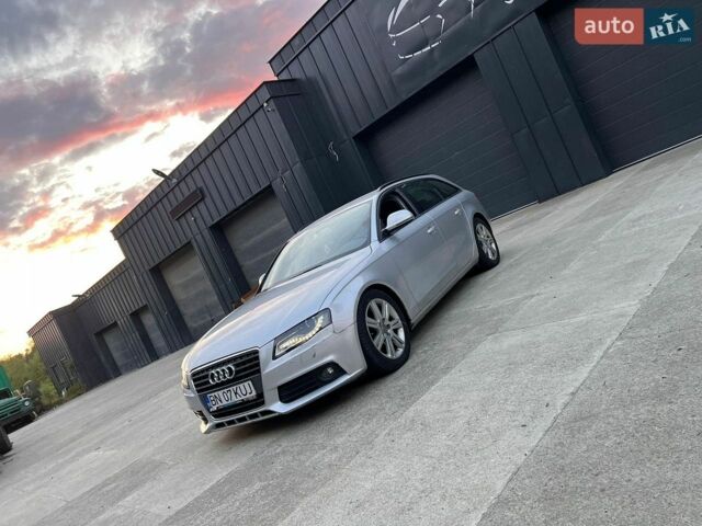 Сірий Ауді А4, об'ємом двигуна 2 л та пробігом 297 тис. км за 4300 $, фото 1 на Automoto.ua