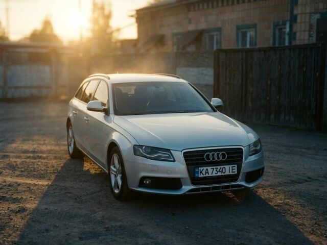 Серый Ауди А4, объемом двигателя 2 л и пробегом 293 тыс. км за 7018 $, фото 1 на Automoto.ua