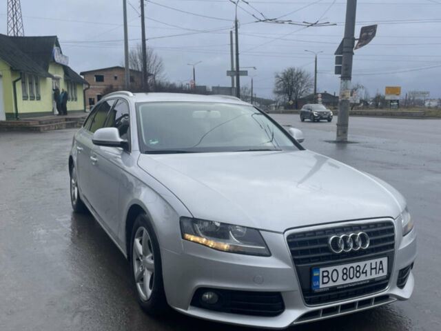 Серый Ауди А4, объемом двигателя 1.8 л и пробегом 262 тыс. км за 7800 $, фото 1 на Automoto.ua