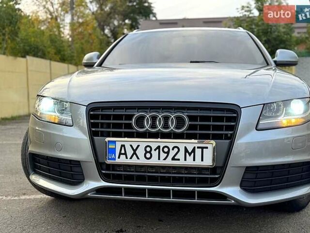 Сірий Ауді А4, об'ємом двигуна 2 л та пробігом 300 тис. км за 9400 $, фото 1 на Automoto.ua