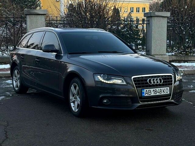 Сірий Ауді А4, об'ємом двигуна 1.8 л та пробігом 210 тис. км за 9850 $, фото 1 на Automoto.ua