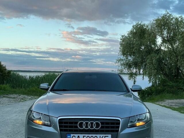 Сірий Ауді А4, об'ємом двигуна 1.8 л та пробігом 239 тис. км за 8500 $, фото 1 на Automoto.ua