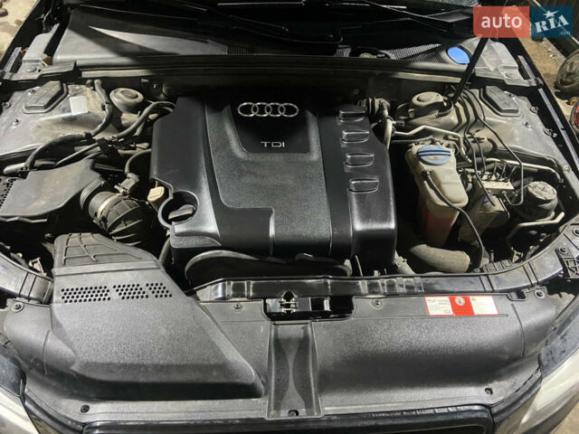 Сірий Ауді А4, об'ємом двигуна 2.01 л та пробігом 375 тис. км за 7700 $, фото 1 на Automoto.ua