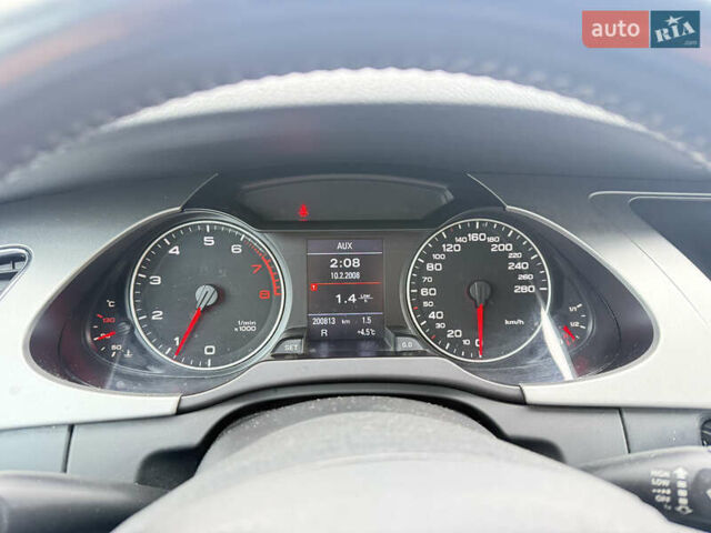 Серый Ауди А4, объемом двигателя 1.8 л и пробегом 200 тыс. км за 8999 $, фото 1 на Automoto.ua