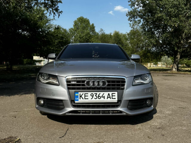 Серый Ауди А4, объемом двигателя 2 л и пробегом 198 тыс. км за 10500 $, фото 1 на Automoto.ua