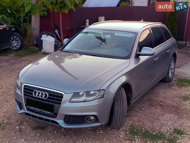 Сірий Ауді А4, об'ємом двигуна 1.8 л та пробігом 280 тис. км за 7200 $, фото 1 на Automoto.ua