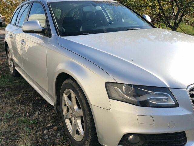 Серый Ауди А4, объемом двигателя 2 л и пробегом 230 тыс. км за 8002 $, фото 1 на Automoto.ua