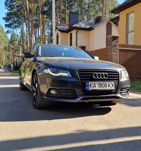 Сірий Ауді А4, об'ємом двигуна 2.01 л та пробігом 333 тис. км за 9750 $, фото 1 на Automoto.ua