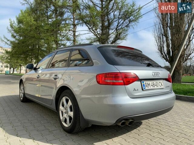 Серый Ауди А4, объемом двигателя 2 л и пробегом 320 тыс. км за 9700 $, фото 1 на Automoto.ua
