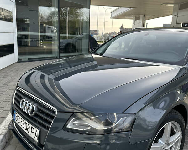 Серый Ауди А4, объемом двигателя 1.8 л и пробегом 245 тыс. км за 10000 $, фото 1 на Automoto.ua