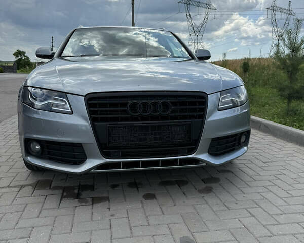 Серый Ауди А4, объемом двигателя 2.7 л и пробегом 311 тыс. км за 10500 $, фото 1 на Automoto.ua