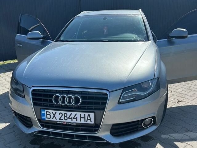 Серый Ауди А4, объемом двигателя 2 л и пробегом 312 тыс. км за 8900 $, фото 1 на Automoto.ua