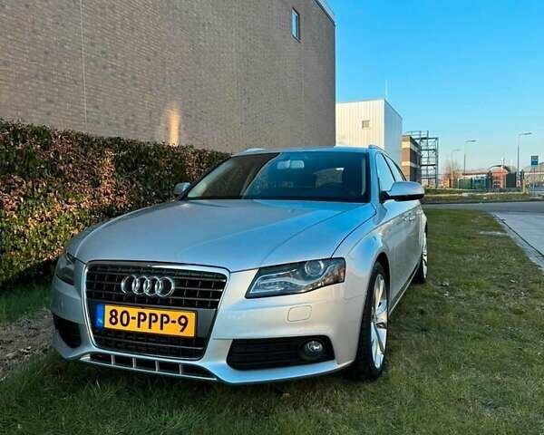 Серый Ауди А4, объемом двигателя 0 л и пробегом 206 тыс. км за 9200 $, фото 1 на Automoto.ua