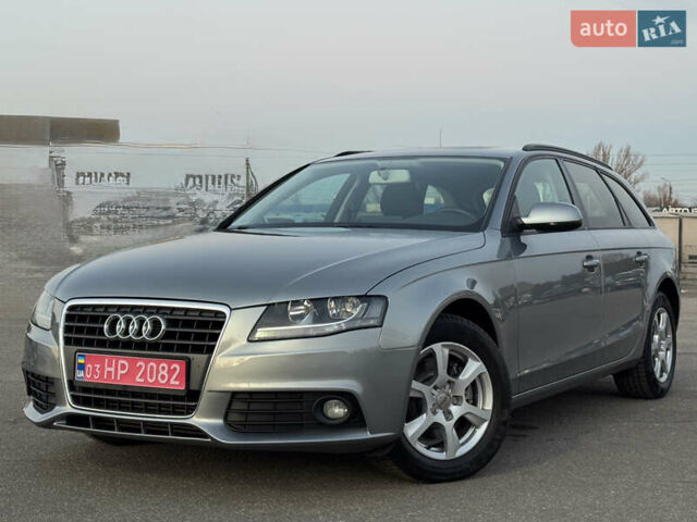 Серый Ауди А4, объемом двигателя 1.8 л и пробегом 238 тыс. км за 9400 $, фото 1 на Automoto.ua