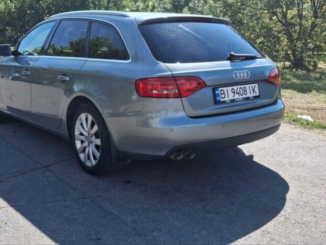 Сірий Ауді А4, об'ємом двигуна 2 л та пробігом 322 тис. км за 9300 $, фото 1 на Automoto.ua