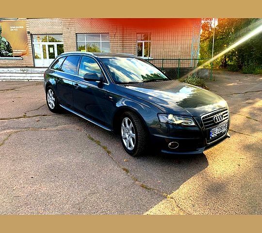 Сірий Ауді А4, об'ємом двигуна 2 л та пробігом 375 тис. км за 10500 $, фото 1 на Automoto.ua