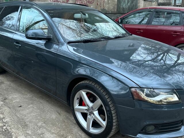 Серый Ауди А4, объемом двигателя 2 л и пробегом 237 тыс. км за 10000 $, фото 1 на Automoto.ua