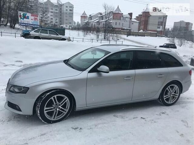 Сірий Ауді А4, об'ємом двигуна 2 л та пробігом 225 тис. км за 12300 $, фото 1 на Automoto.ua