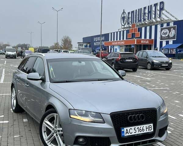 Серый Ауди А4, объемом двигателя 2 л и пробегом 251 тыс. км за 11500 $, фото 1 на Automoto.ua