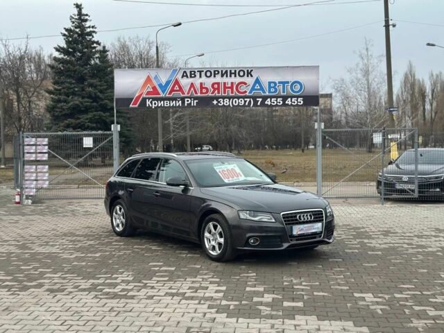 Сірий Ауді А4, об'ємом двигуна 1.8 л та пробігом 246 тис. км за 8900 $, фото 1 на Automoto.ua