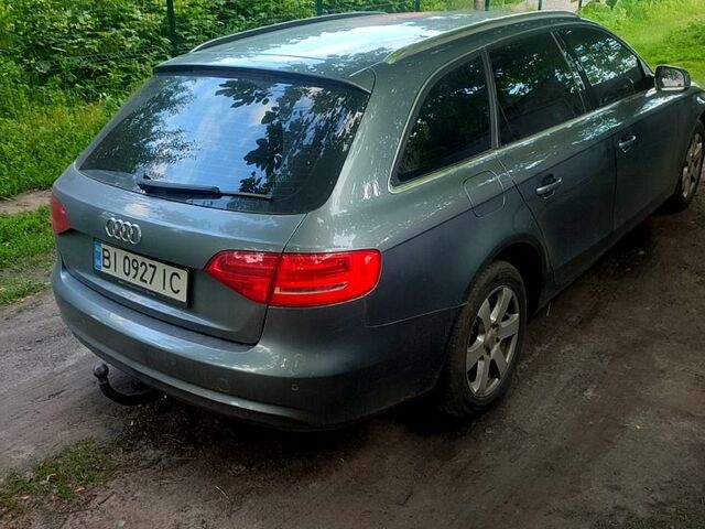 Сірий Ауді А4, об'ємом двигуна 2 л та пробігом 335 тис. км за 10500 $, фото 1 на Automoto.ua