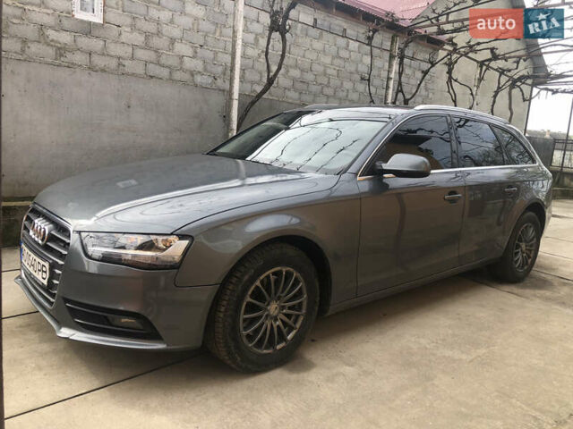 Сірий Ауді А4, об'ємом двигуна 2 л та пробігом 345 тис. км за 11200 $, фото 1 на Automoto.ua