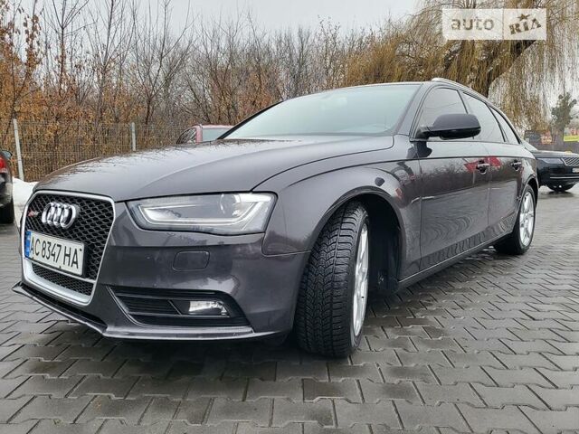 Серый Ауди А4, объемом двигателя 2 л и пробегом 255 тыс. км за 10000 $, фото 1 на Automoto.ua