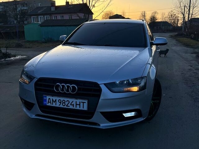 Сірий Ауді А4, об'ємом двигуна 2 л та пробігом 366 тис. км за 9999 $, фото 1 на Automoto.ua