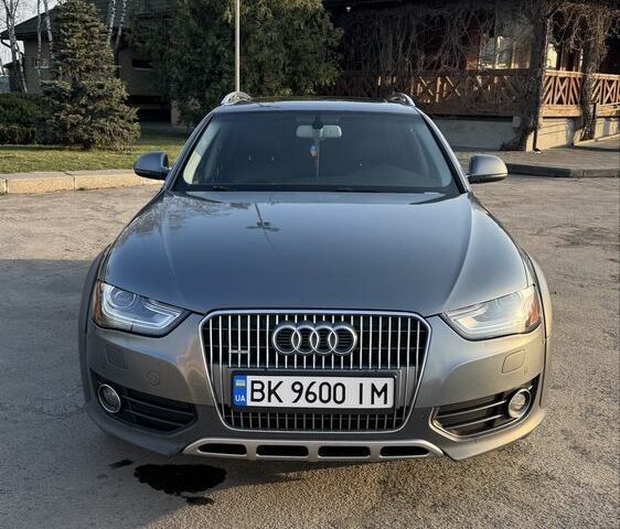 Серый Ауди А4, объемом двигателя 2 л и пробегом 221 тыс. км за 11700 $, фото 1 на Automoto.ua