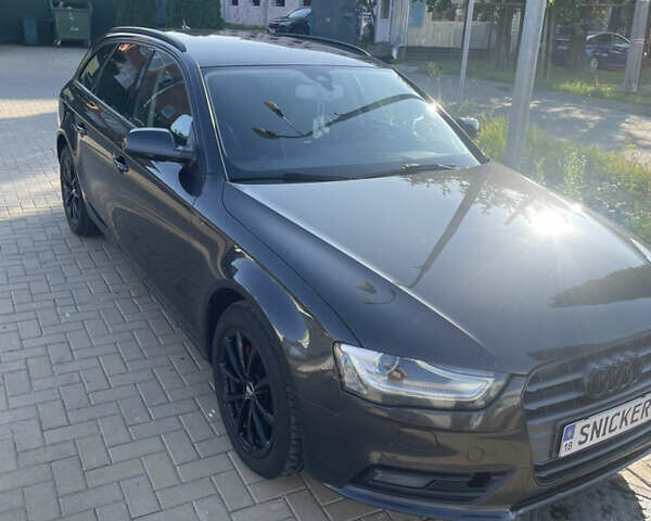 Серый Ауди А4, объемом двигателя 1.97 л и пробегом 340 тыс. км за 13500 $, фото 1 на Automoto.ua