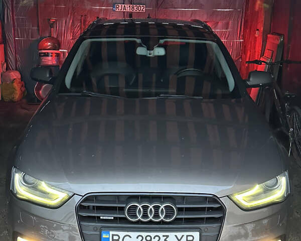 Серый Ауди А4, объемом двигателя 2.97 л и пробегом 392 тыс. км за 13900 $, фото 1 на Automoto.ua