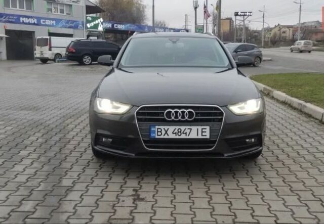 Серый Ауди А4, объемом двигателя 2 л и пробегом 292 тыс. км за 11000 $, фото 1 на Automoto.ua