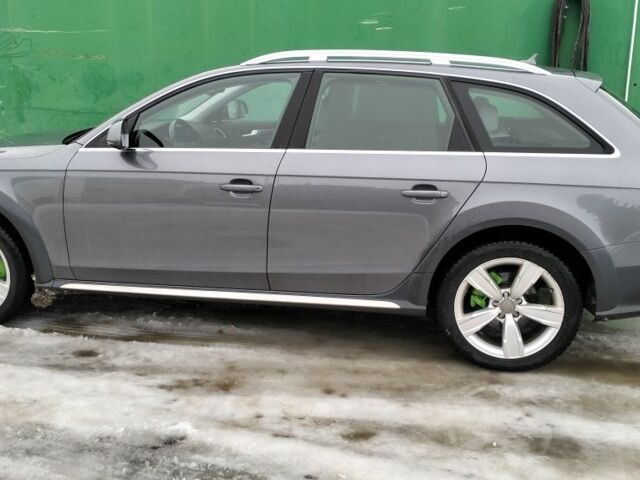 Серый Ауди А4, объемом двигателя 2 л и пробегом 268 тыс. км за 11500 $, фото 1 на Automoto.ua