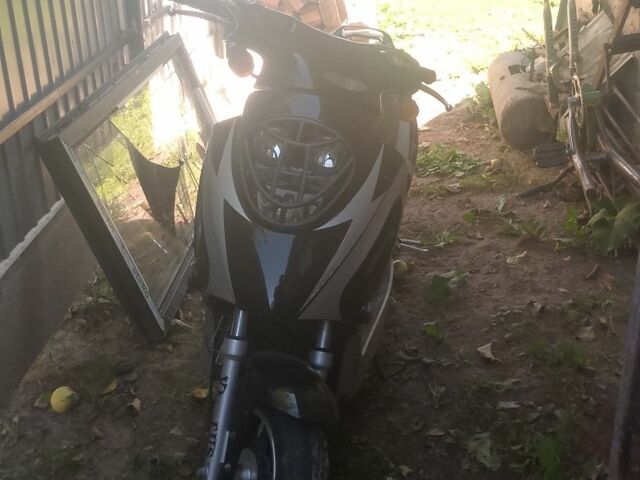Сірий Ауді А4, об'ємом двигуна 2 л та пробігом 280 тис. км за 12700 $, фото 1 на Automoto.ua