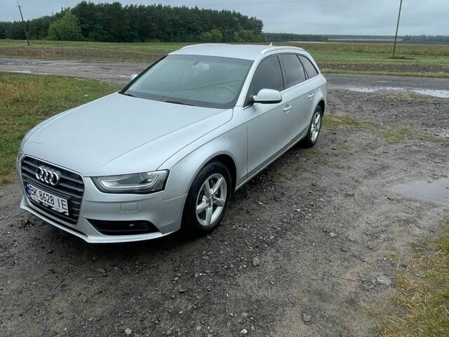 Сірий Ауді А4, об'ємом двигуна 2 л та пробігом 280 тис. км за 12700 $, фото 1 на Automoto.ua