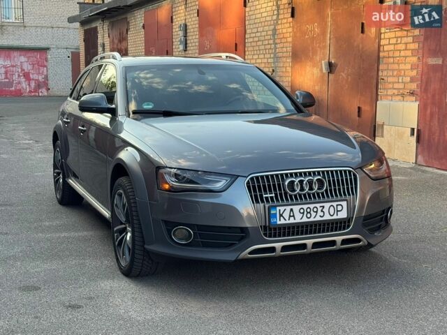 Сірий Ауді А4, об'ємом двигуна 2 л та пробігом 336 тис. км за 10900 $, фото 1 на Automoto.ua