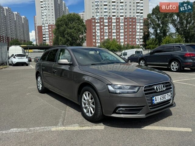 Сірий Ауді А4, об'ємом двигуна 1.97 л та пробігом 224 тис. км за 12700 $, фото 1 на Automoto.ua