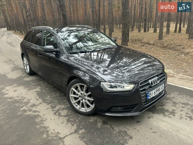 Серый Ауди А4, объемом двигателя 2.97 л и пробегом 294 тыс. км за 12500 $, фото 1 на Automoto.ua