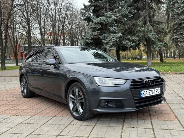 Серый Ауди А4, объемом двигателя 2 л и пробегом 310 тыс. км за 15344 $, фото 1 на Automoto.ua
