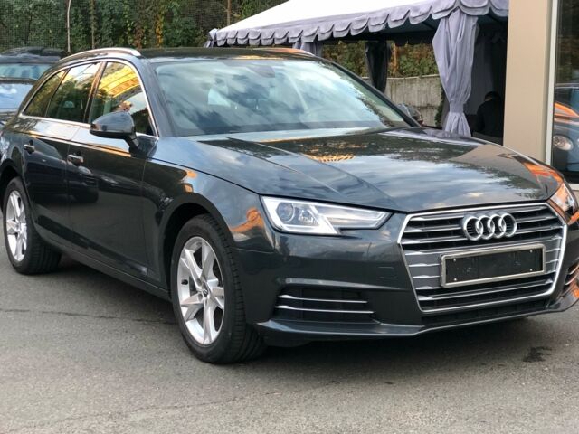 Серый Ауди А4, объемом двигателя 2 л и пробегом 5 тыс. км за 34800 $, фото 1 на Automoto.ua