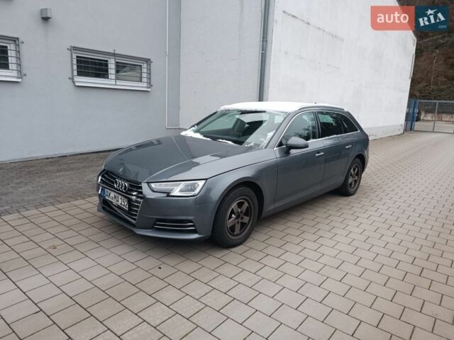 Серый Ауди А4, объемом двигателя 2 л и пробегом 122 тыс. км за 16112 $, фото 1 на Automoto.ua