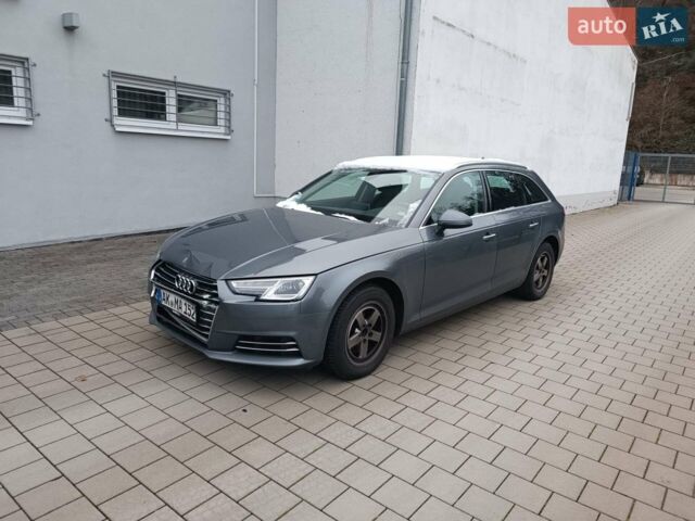 Серый Ауди А4, объемом двигателя 2 л и пробегом 122 тыс. км за 16287 $, фото 1 на Automoto.ua