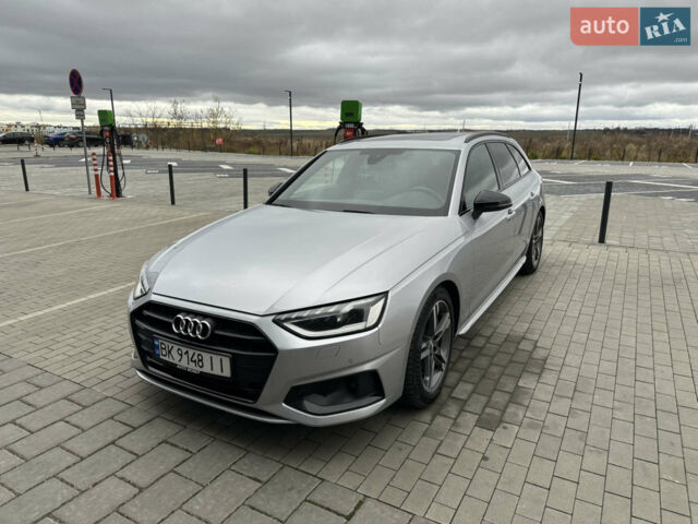 Серый Ауди А4, объемом двигателя 2 л и пробегом 169 тыс. км за 28000 $, фото 1 на Automoto.ua