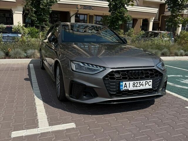 Сірий Ауді А4, об'ємом двигуна 2.97 л та пробігом 292 тис. км за 33000 $, фото 1 на Automoto.ua