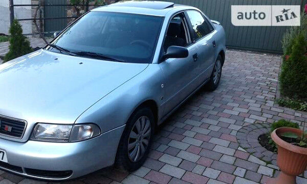 Сірий Ауді А4, об'ємом двигуна 1.9 л та пробігом 220 тис. км за 2300 $, фото 1 на Automoto.ua