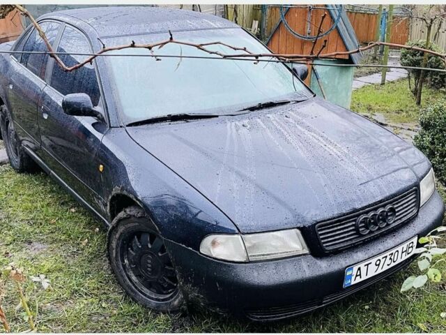 Синий Ауди А4, объемом двигателя 1.8 л и пробегом 287 тыс. км за 2600 $, фото 1 на Automoto.ua
