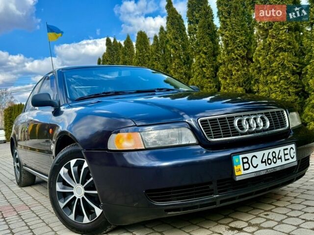 Синий Ауди А4, объемом двигателя 1.8 л и пробегом 353 тыс. км за 2950 $, фото 1 на Automoto.ua