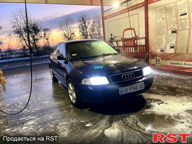 Синий Ауди А4, объемом двигателя 1.8 л и пробегом 265 тыс. км за 3699 $, фото 1 на Automoto.ua